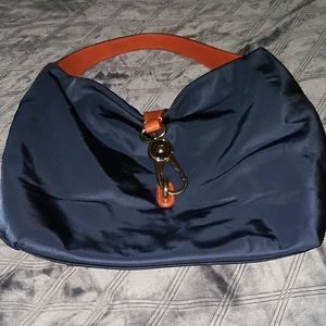 Dooney & Bourke nylon shoulder bag with lock🟤🔵👜